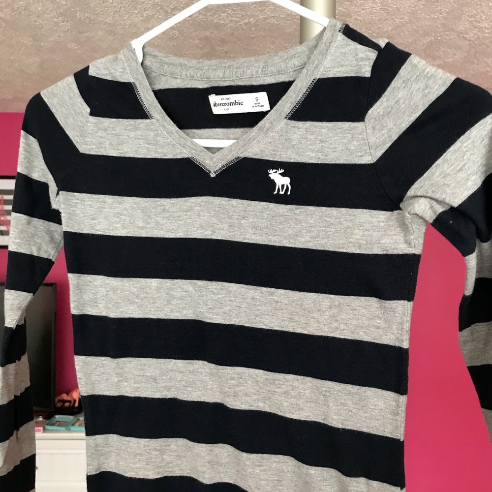 Girls A&F kids long sleeve striped tee